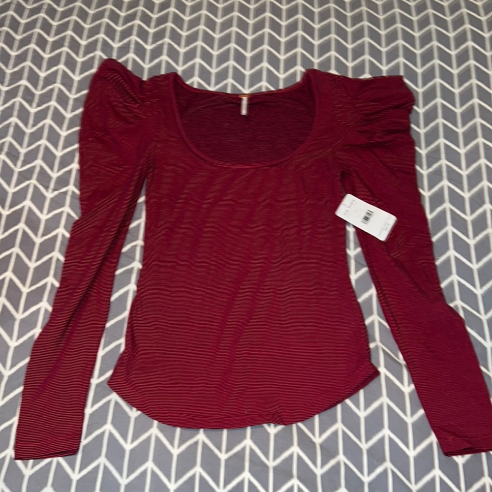 Puff shoulder Free People top